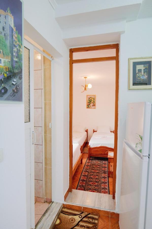 דירות סרנדה Seferi'S Apartament מראה חיצוני תמונה