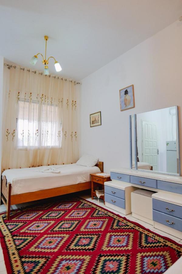 דירות סרנדה Seferi'S Apartament מראה חיצוני תמונה
